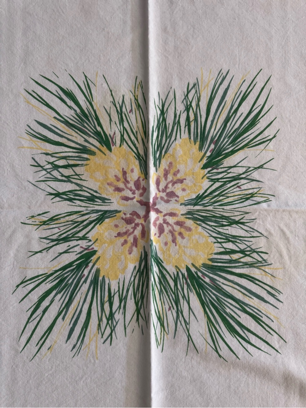 Vintage 1950’s Simtex Tablecloth Pine Cone Evergreen MCM 51” X 46” Tagged - Picture 2 of 11